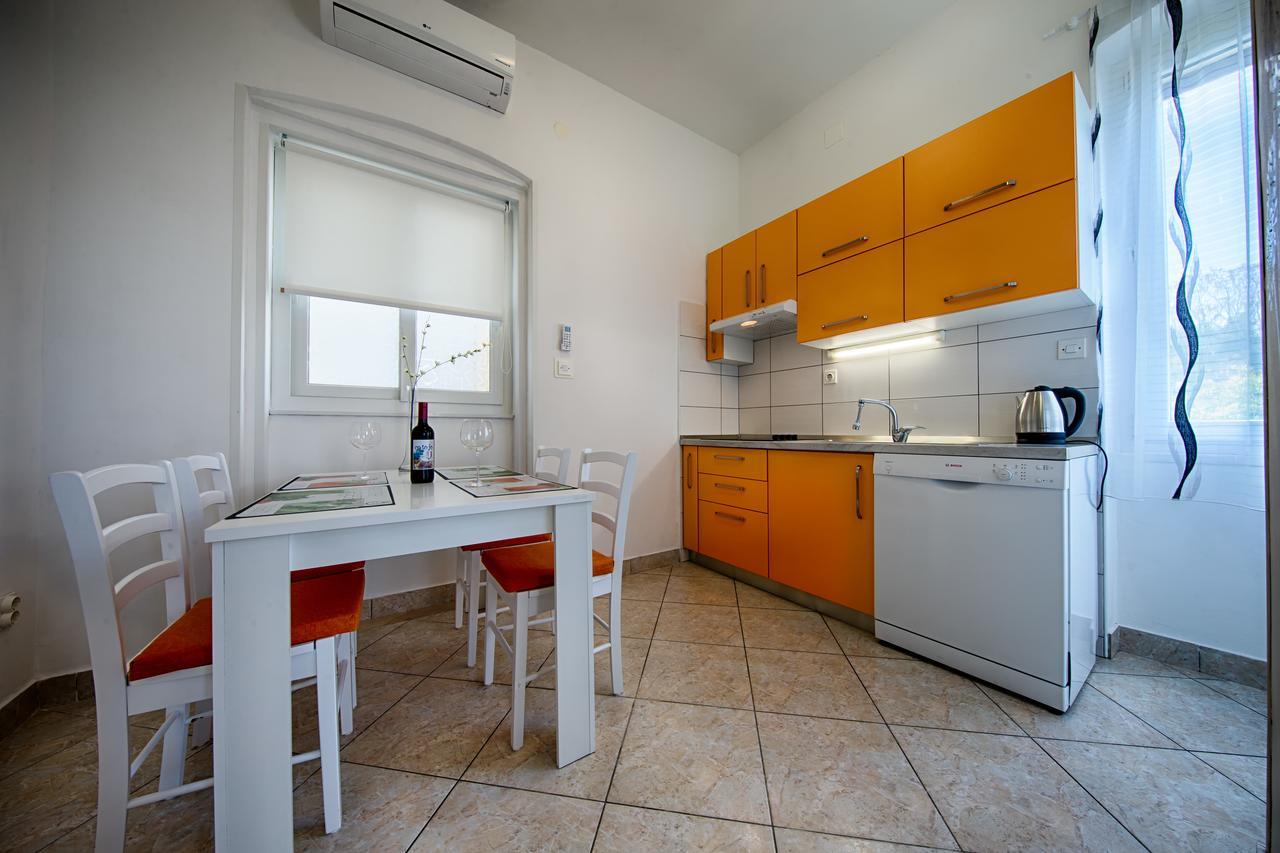 Apartment Jure Vis Extérieur photo