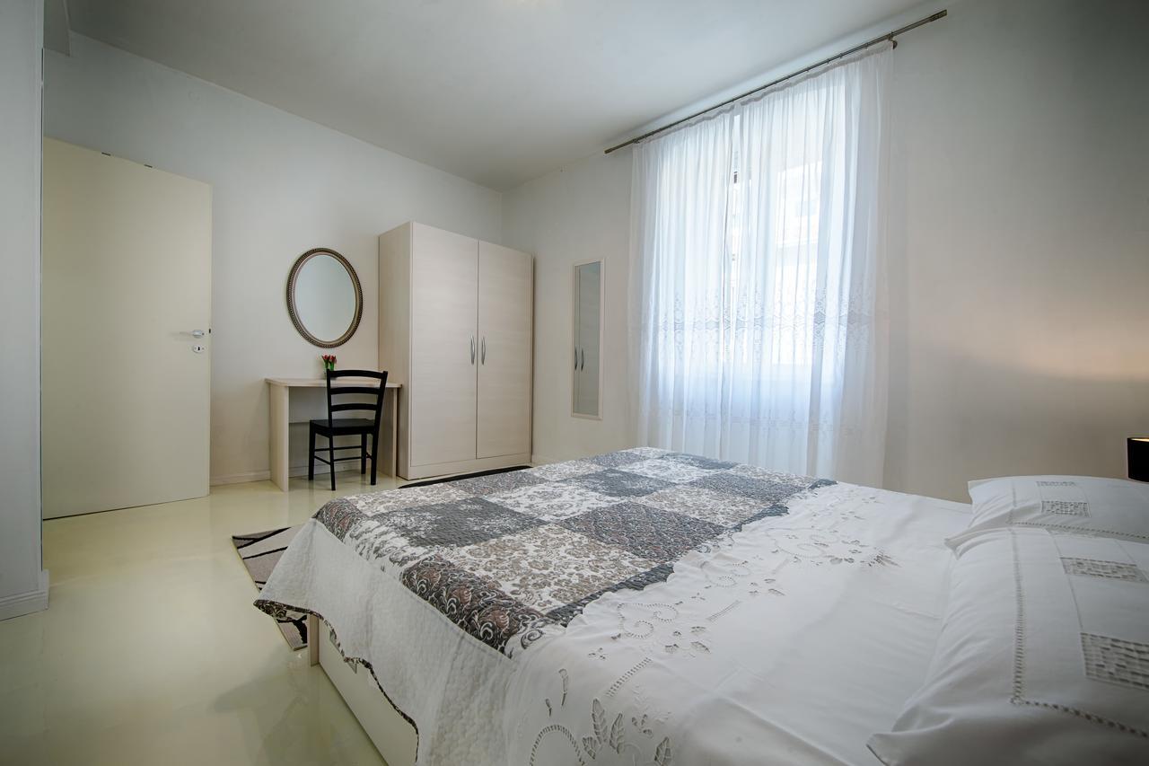 Apartment Jure Vis Extérieur photo